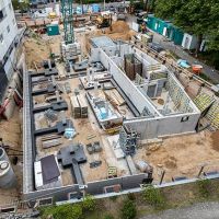 Luftbild von oben auf die Baustelle