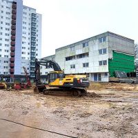 Baustelle mit Baggern